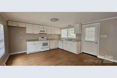 2828 Bellhaven Circle, Charlotte, NC 28214 - Photo 7