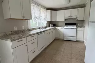 628 Main Street S, Jonesville, NC 29353 - Photo 3