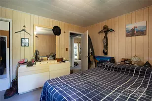 1424 Bear Creek Rd, Bakersville, NC 28705 - Photo 13