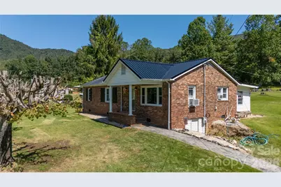 1424 Bear Creek Road, Bakersville, NC 28705 - Photo 3