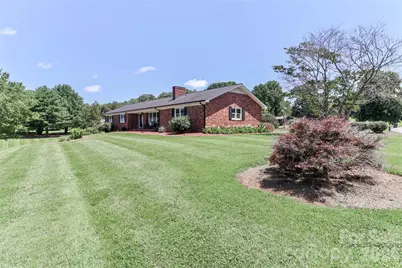 116 Deer Trail Road, Statesville, NC 28677 - Photo 9