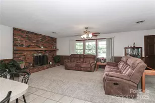 116 Deer Trail Rd, Statesville, NC 28677 - Photo 11