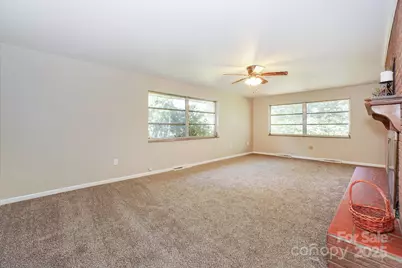 165 Fieldstone Farm Drive, Statesville, NC 28625 - Photo 7