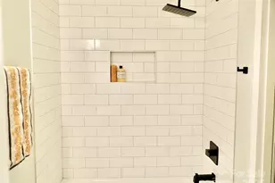 3921 Lake Rd, Charlotte, NC 28269 - Photo 19