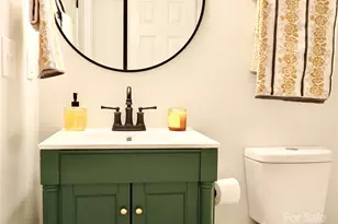 3921 Lake Rd, Charlotte, NC 28269 - Photo 17