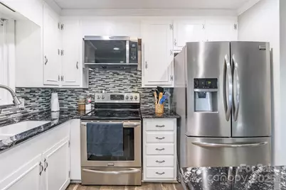 111 Berry Street, Chester, SC 29706 - Photo 7