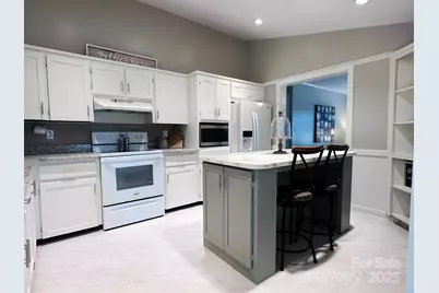 2202 16th Avenue NE, Hickory, NC 28601 - Photo 7