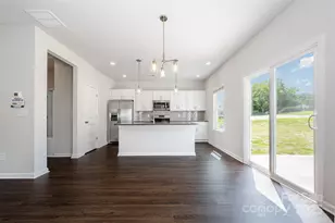 3001 Sadler Woods Ln, Charlotte, NC 28214 - Photo 5