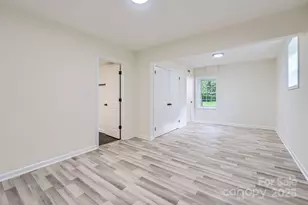 1224 E Woodlawn Rd, Charlotte, NC 28209 - Photo 27