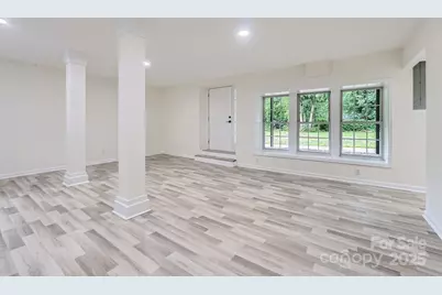 1224 E Woodlawn Road, Charlotte, NC 28209 - Photo 33