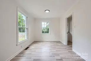 1224 E Woodlawn Rd, Charlotte, NC 28209 - Photo 7