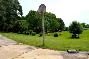 405 Wesley Heights Dr, Albemarle, NC 28001 - Photo 9