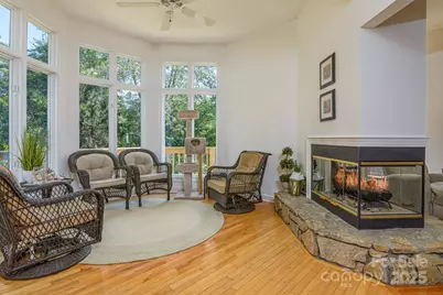 100 Bayberry Way, Hendersonville, NC 28739 - Photo 11