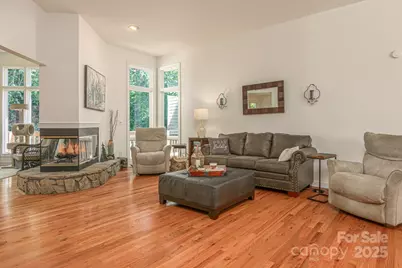 100 Bayberry Way, Hendersonville, NC 28739 - Photo 9