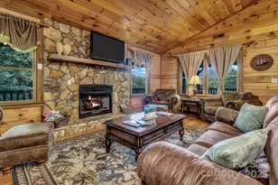 264 Moonbeam Ln, Clyde, NC 28721 - Photo 7