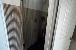 1300 Queens Rd, Charlotte, NC 28207 - Photo 23