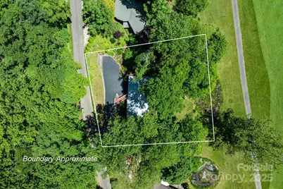 386 Country Club Drive, Canton, NC 28716 - Photo 47