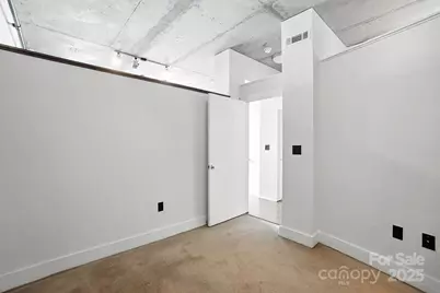 505 E 6th Street #908, Charlotte, NC 28202 - Photo 35