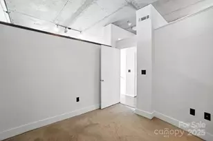 505 E 6th St, Charlotte, NC 28202 - Photo 35