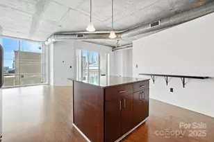 505 E 6th St, Charlotte, NC 28202 - Photo 17