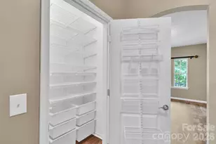 8214 Aspen Ct, Charlotte, NC 28227 - Photo 9