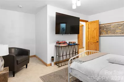 205 Chestnut Village, Mars Hill, NC 28754 - Photo 25