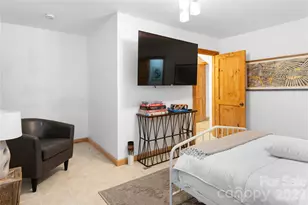 205 Chestnut Vlg, Mars Hill, NC 28754 - Photo 25