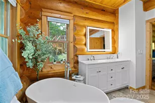 205 Chestnut Vlg, Mars Hill, NC 28754 - Photo 23