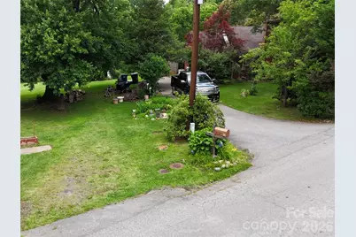 21 Maple Avenue, Candler, NC 28715 - Photo 3