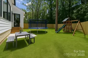 3953 Plainview Rd, Charlotte, NC 28208 - Photo 5