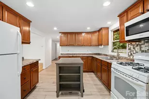 125 Heartland Ln, Burnsville, NC 28714 - Photo 7