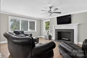 3127 N Center St, Hickory, NC 28601 - Photo 5