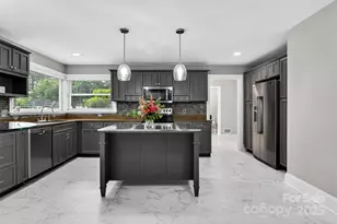 3127 N Center St, Hickory, NC 28601 - Photo 9