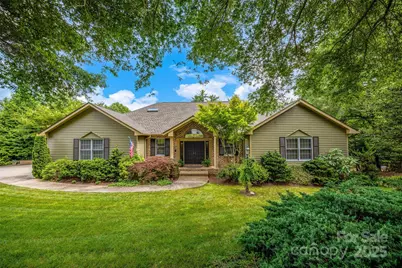 842 Rickel Drive, Hendersonville, NC 28739 - Photo 1