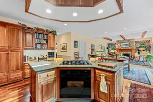 842 Rickel Dr, Hendersonville, NC 28739 - Photo 19