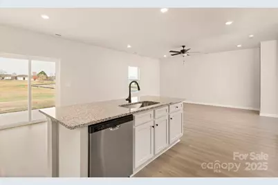 1048 Russell Drive, Winston Salem, NC 27127 - Photo 7