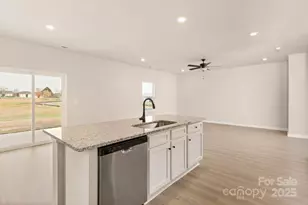 1048 Russell Dr, Winston Salem, NC 27127 - Photo 7