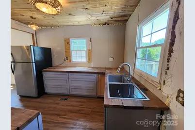 1004 S Ridge Avenue, Kannapolis, NC 28083 - Photo 5