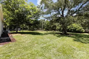 309 E Main St, Lattimore, NC 28089 - Photo 37