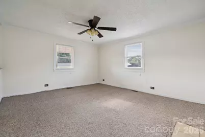 411 S Central Avenue, Landis, NC 28088 - Photo 15