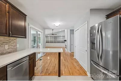 104 Britton Avenue, Hendersonville, NC 28791 - Photo 13