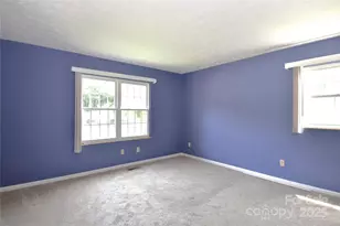 35 Capri Ln, Hendersonville, NC 28791 - Photo 9