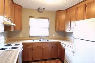 35 Capri Ln, Hendersonville, NC 28791 - Photo 5