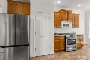 124 Shadow View Dr, Leicester, NC 28748 - Photo 17