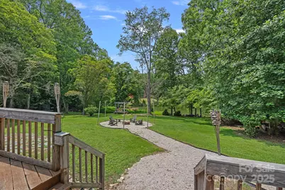 640 Lochaven Road, Waxhaw, NC 28173 - Photo 9