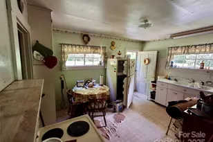 2087 Henry Rd, Sylva, NC 28779 - Photo 35