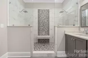 229 N Church St, Charlotte, NC 28202 - Photo 15