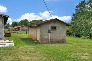 2036 Biggers Lake Rd, Shelby, NC 28152 - Photo 31