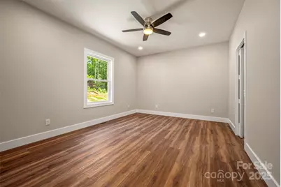 19 Keene Street, Hendersonville, NC 28792 - Photo 21