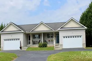 50 Duncan Rd, Flat Rock, NC 28731 - Photo 1